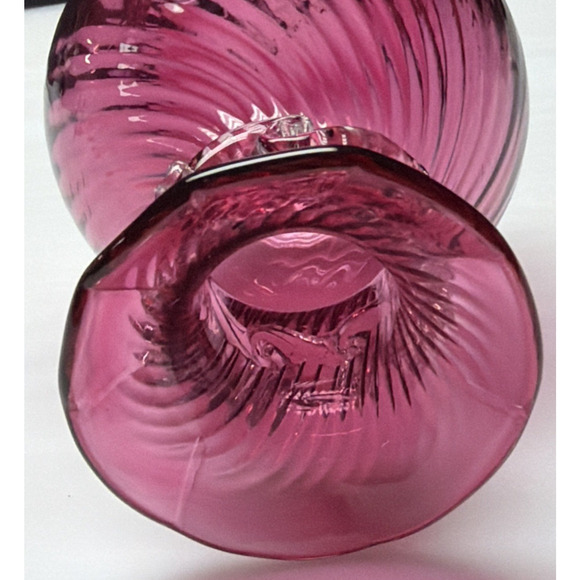 Vintage Pilgrim Art Glass Cranberry Optic Swirl Vase Ruffle Top Clear Filigree - Picture 3 of 12